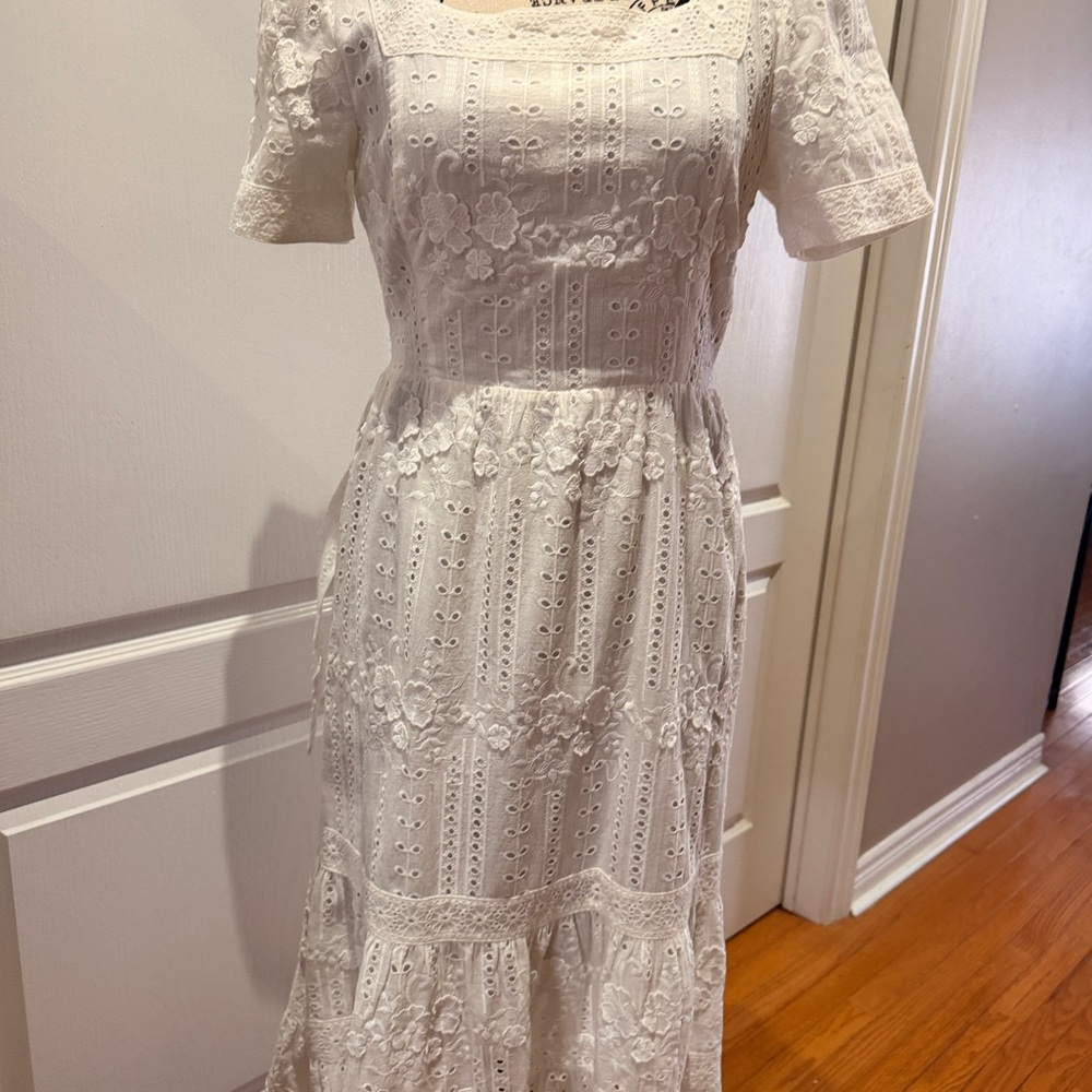 Adelyn Rae White Floral Eyelet Dress